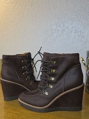 Zodiac Brown Logger Lace-Up Log Cabin Hiker Cute Ankle Boots 7.5